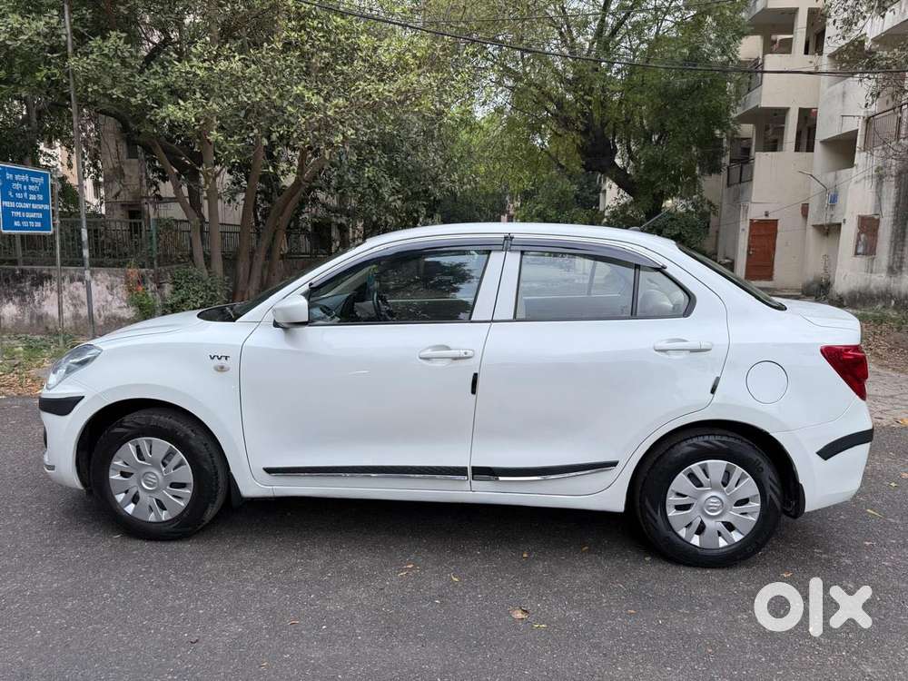Maruti Suzuki Swift Dzire Lxi Optional-o, 2017, Cng & Hybrids