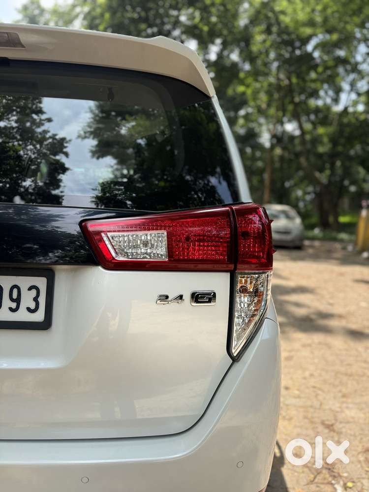 Toyota Innova Crysta 2.4 G Plus Mt, 2025, Diesel