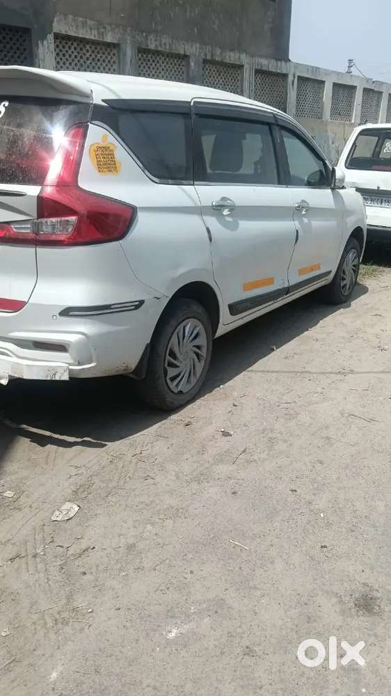 Maruti Suzuki Ertiga Vxi 2025