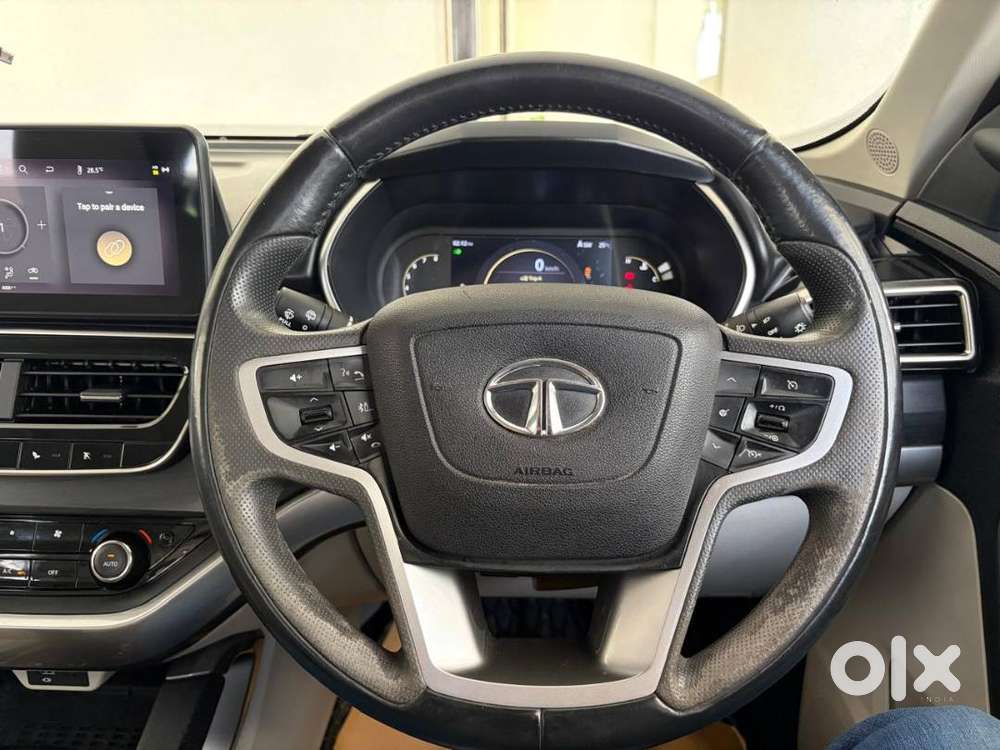 2023 Tata Safari Xza+