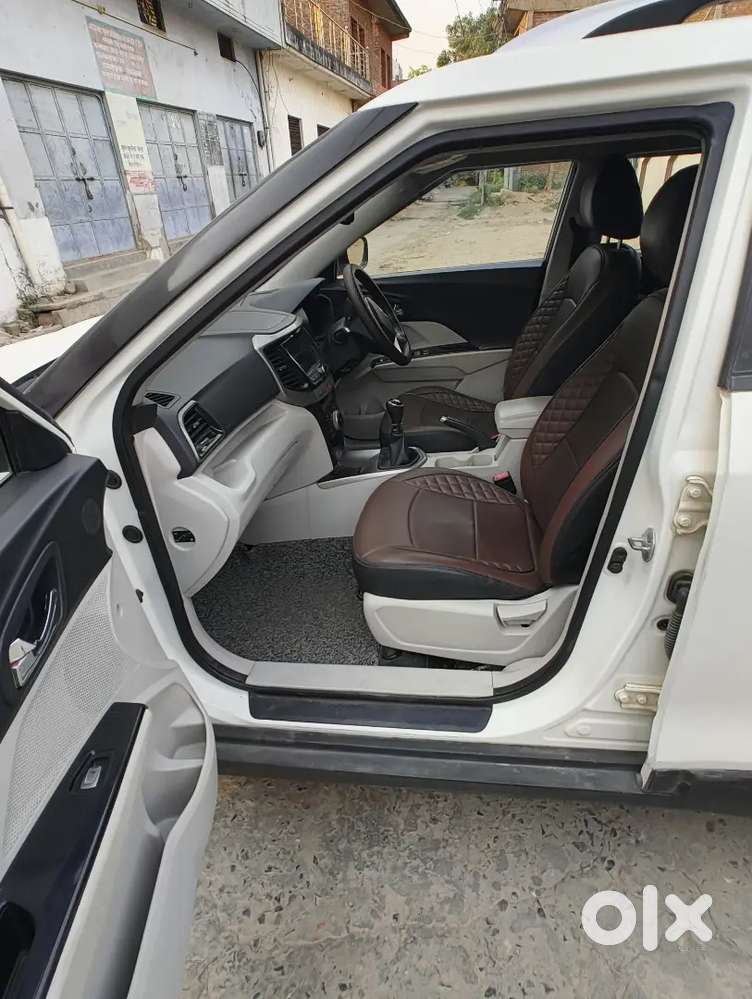 Mahindra Xuv300 W8 Optional Sunroof Diesel