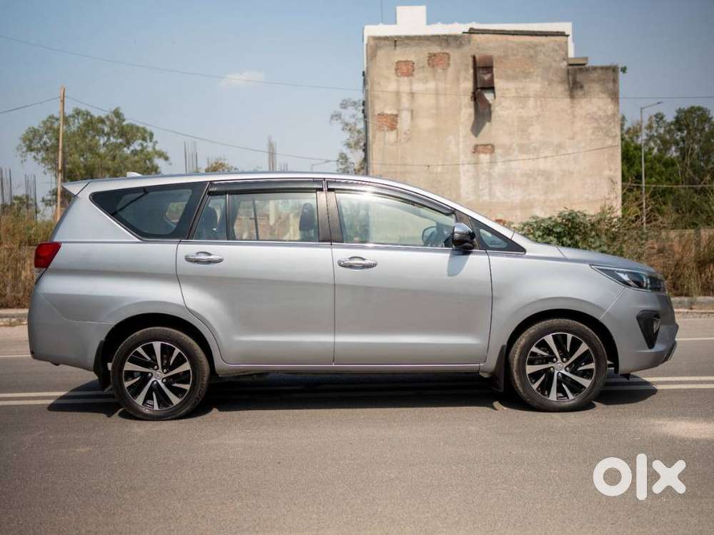 Toyota Innova Crysta 2.8z Automatic, 2021, Petrol