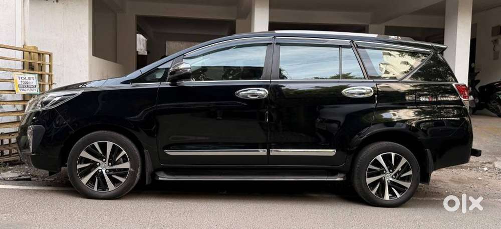 Toyota Innova Crysta 2.4 Z 7 Str, 2022, Diesel