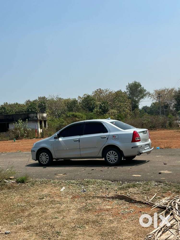 Toyota Etios 2011 Petrol 140000 Km Driven