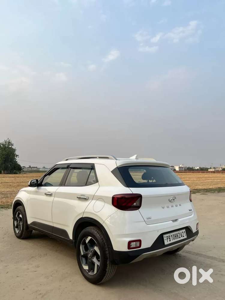 Hyundai Venue Sx Plus Turbo Dct, 2019, Petrol
