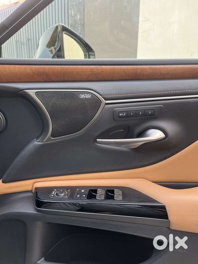 Lexus Es 300h Luxury, 2022, Petrol