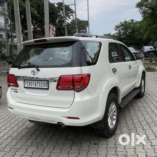 Toyota Fortuner 2011-2016 4x2 At, 2013, Diesel