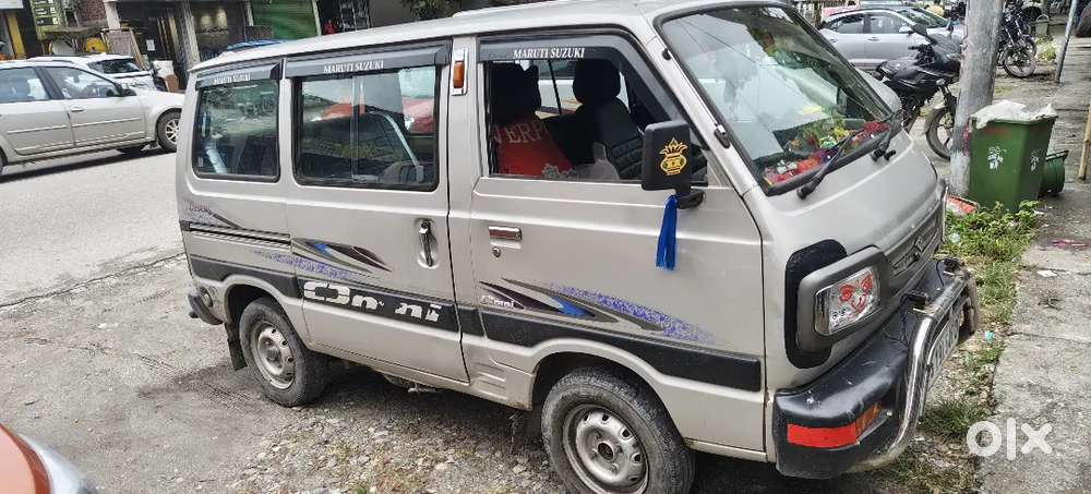 Maruti Suzuki Omni Petrol 8-str 8-year Car