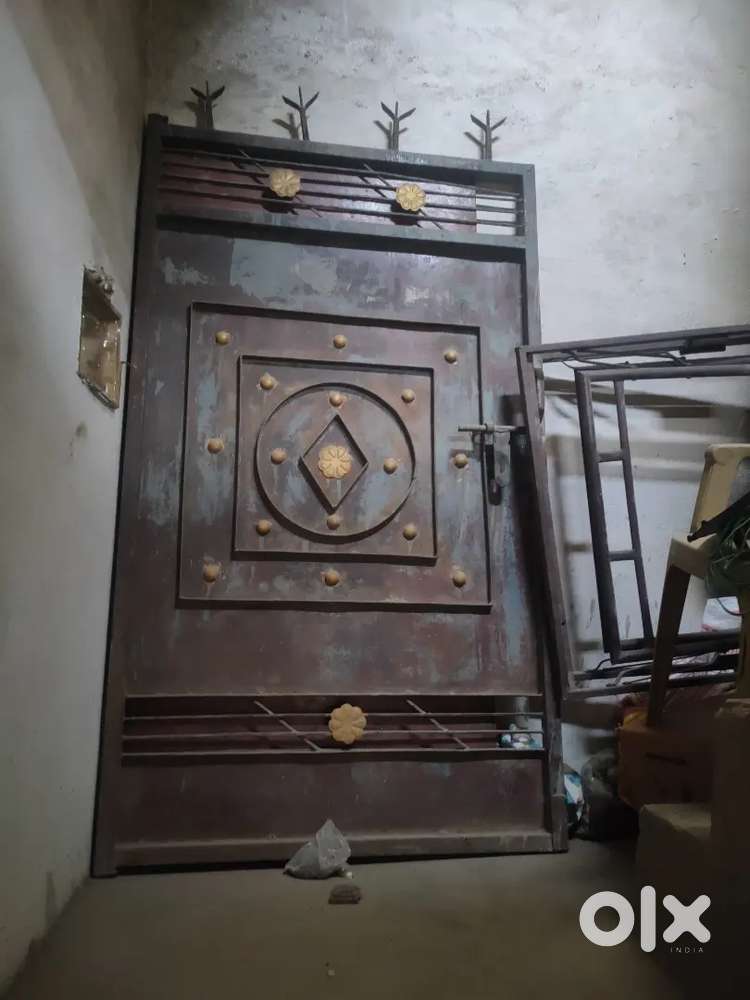 Iron old gate Other Household Items 1774133504