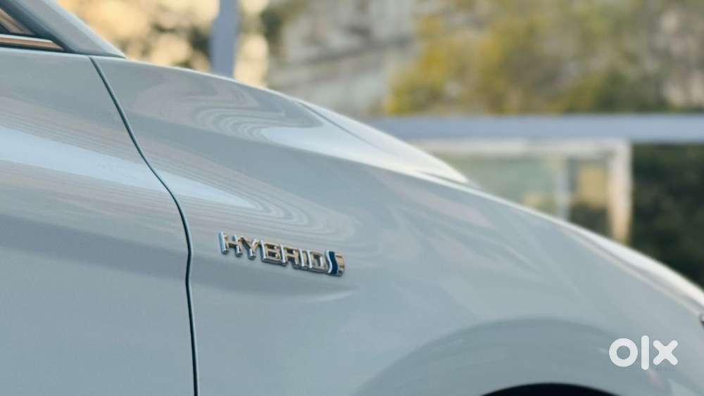 Toyota Camry Hybrid, 2023, Petrol