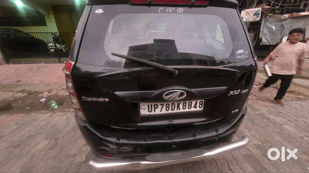 Mahindra Xuv 500 Year 2014 Black Colour