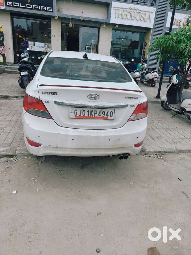 Hyundai Verna Diesel Automatic 2013