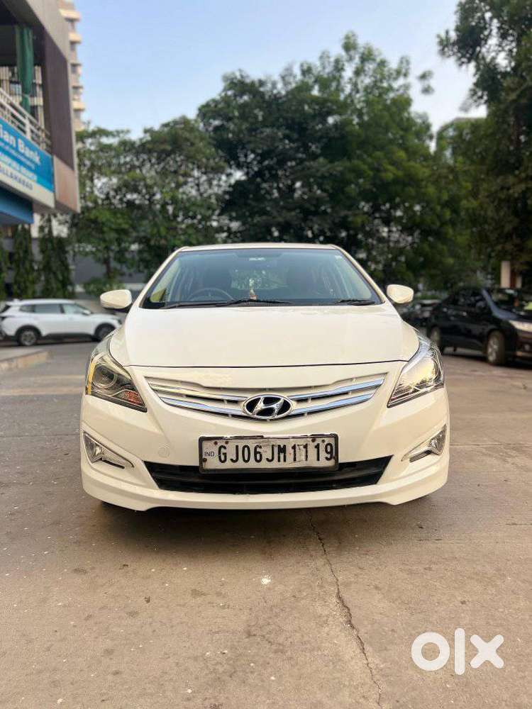 Hyundai Verna Vtvt 1.6 Sx, 2015, Petrol