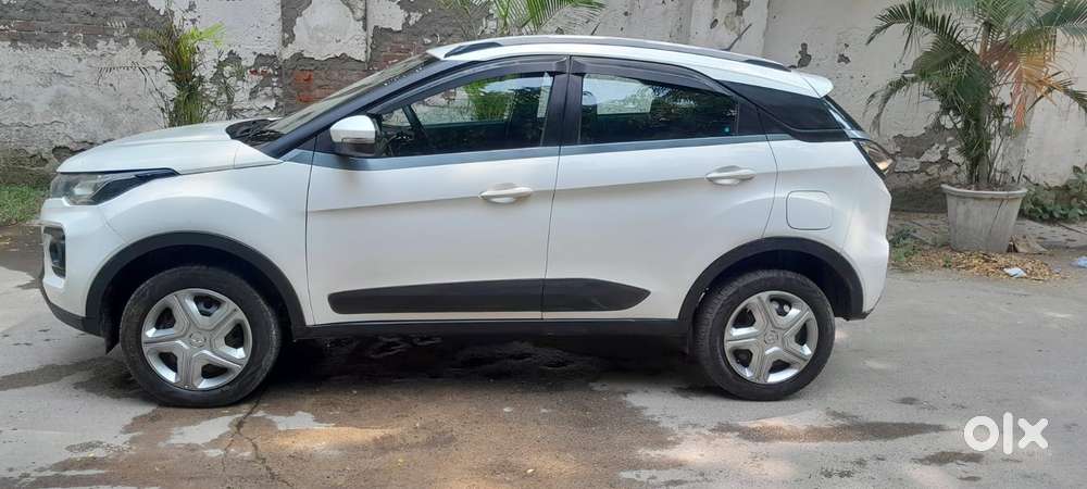 Tata Nexon 1.2 Revotron Xm (s), 2020, Petrol