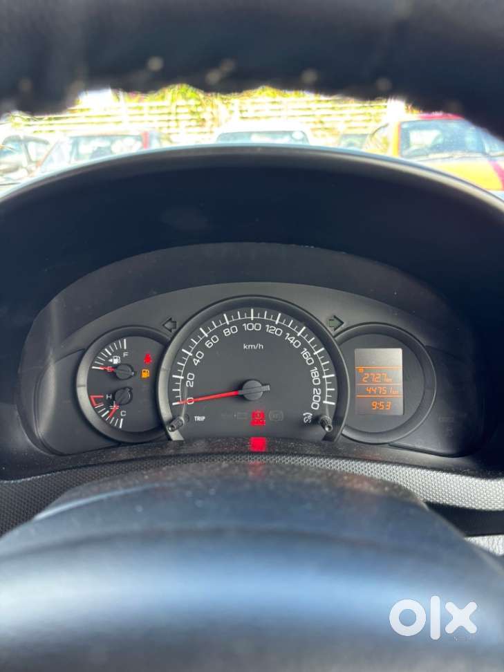 Maruti Suzuki Swift Lxi, 2015, Petrol