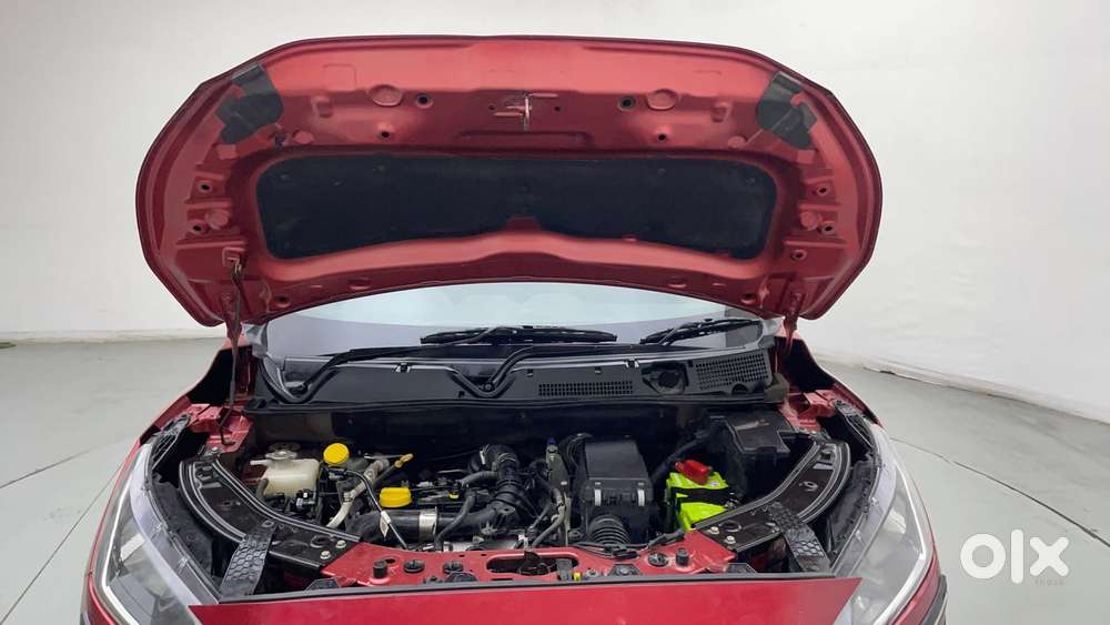 Nissan Magnite Xv Turbo, 2022, Petrol
