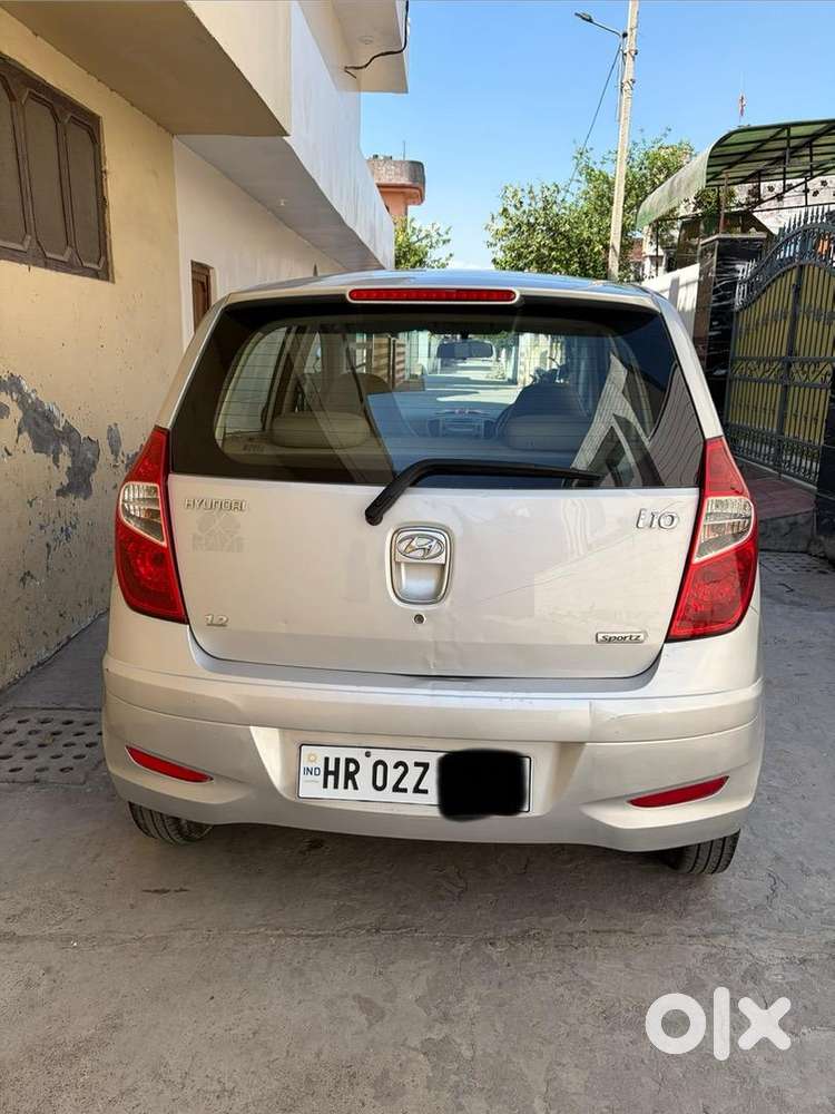 I10 Sportz Top Model