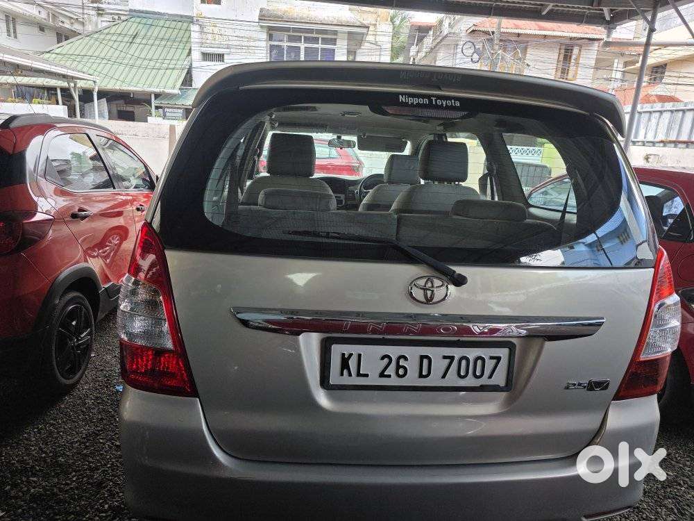 Toyota Innova 2.5 V 7 Str, 2013, Diesel