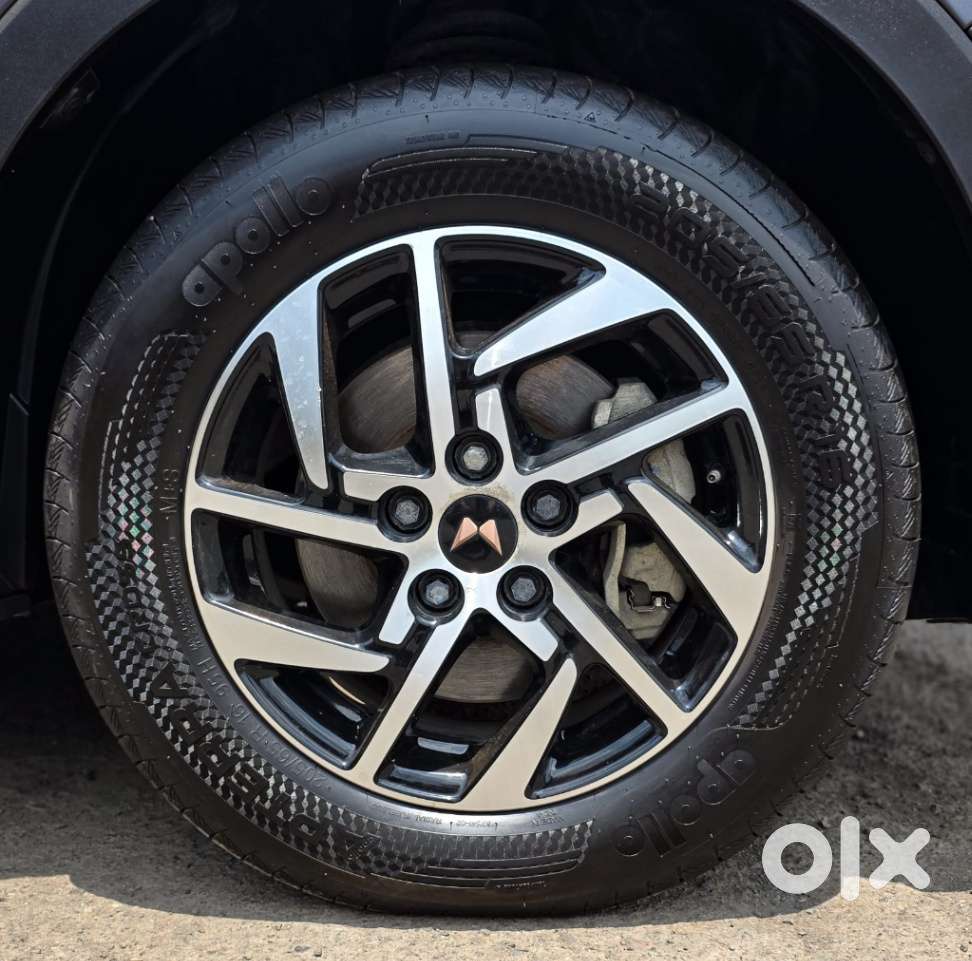 Mahindra Xuv400 Ev El Fast Charger, 2023, Electric