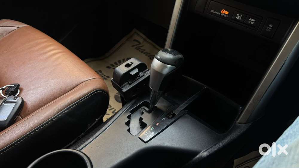 Toyota Innova Crysta 2.8 Zx At 7 Seater, 2017, Diesel
