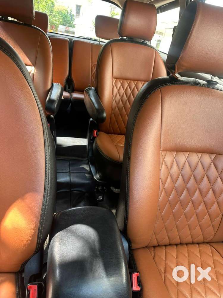 Toyota Innova 2015, 8 Lack