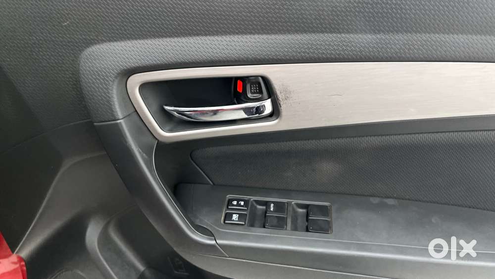 Maruti Suzuki Vitara Brezza Zdi, 2018, Diesel