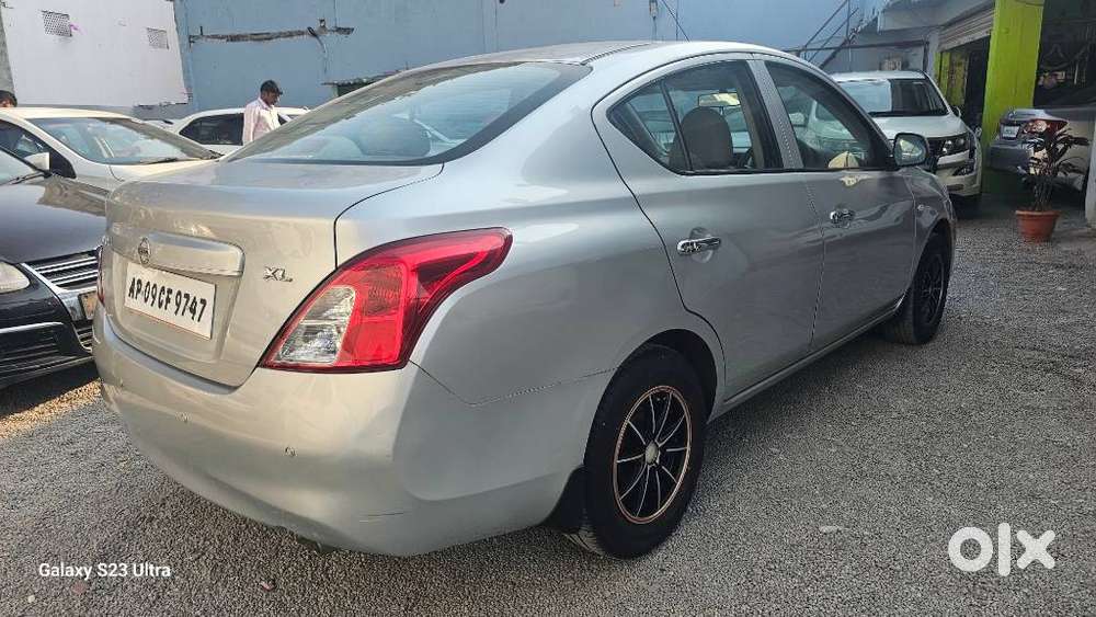 Nissan Sunny Xe, 2012, Petrol