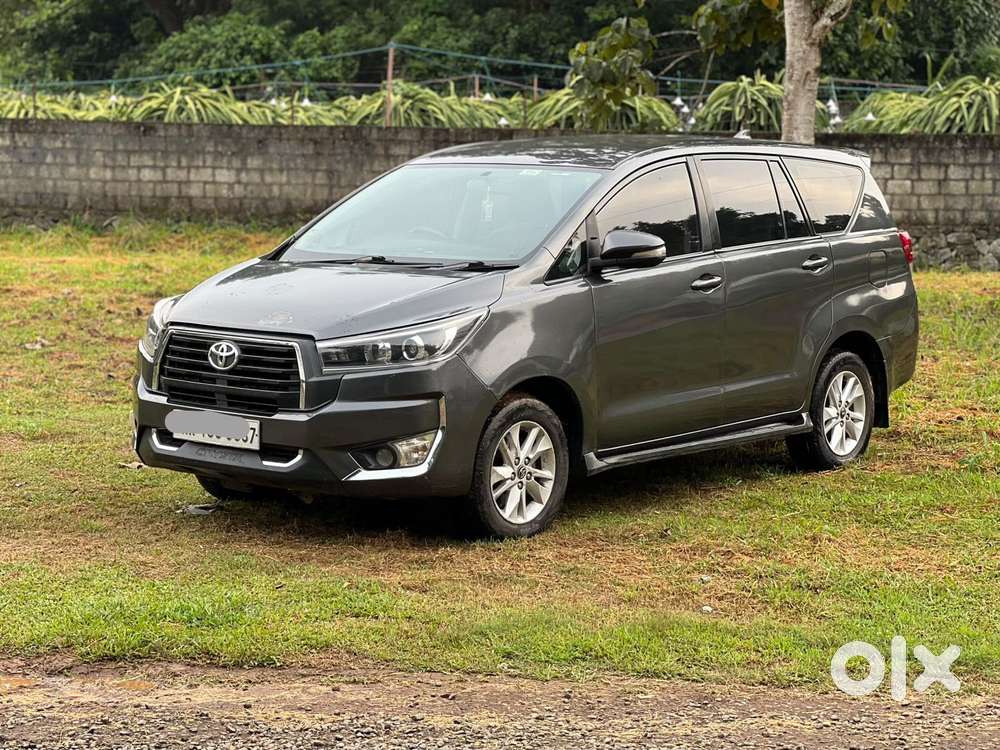 Toyota Innova Crysta 2.4 G Mt, 2016, Diesel