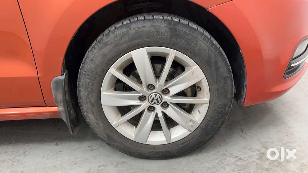 Volkswagen Polo Petrol Highline 1.2l, 2015, Petrol