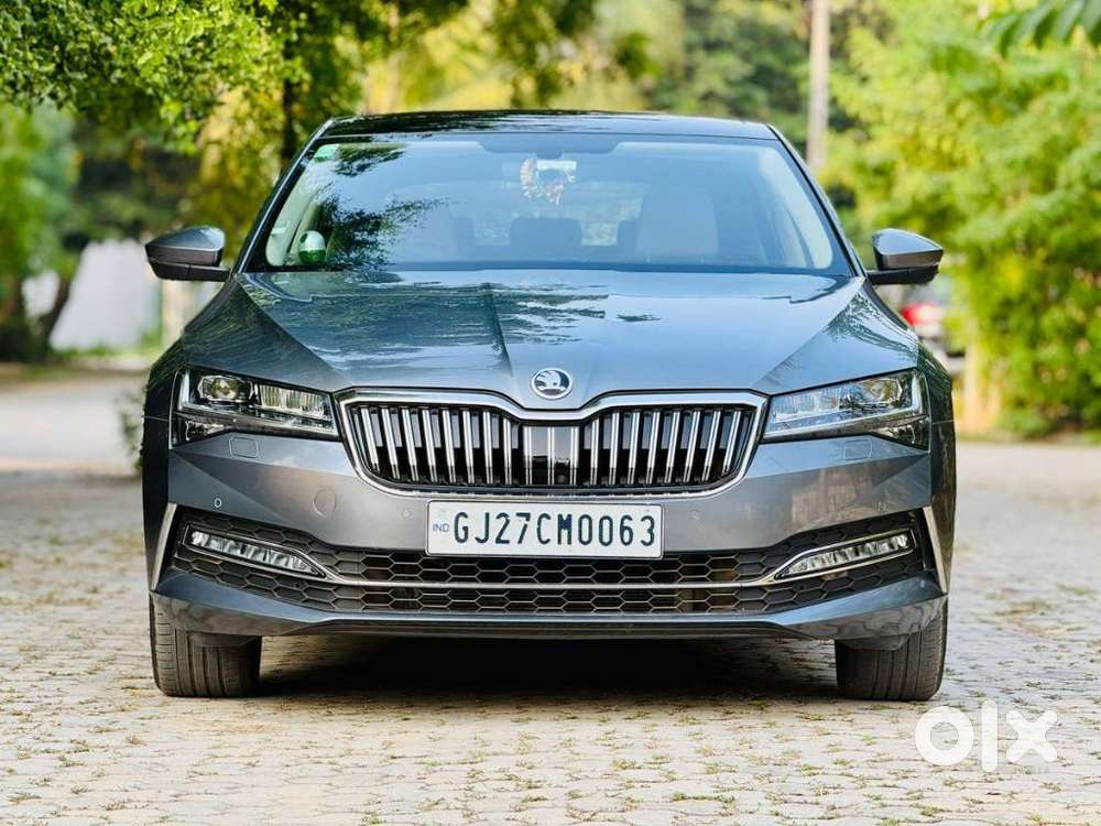 Skoda Superb 2.0 Tsi At L&k, 2022, Petrol