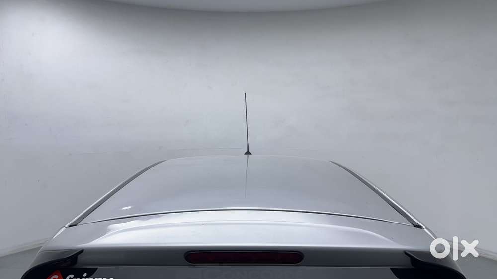 Tata Tiago Xza, 2017, Petrol