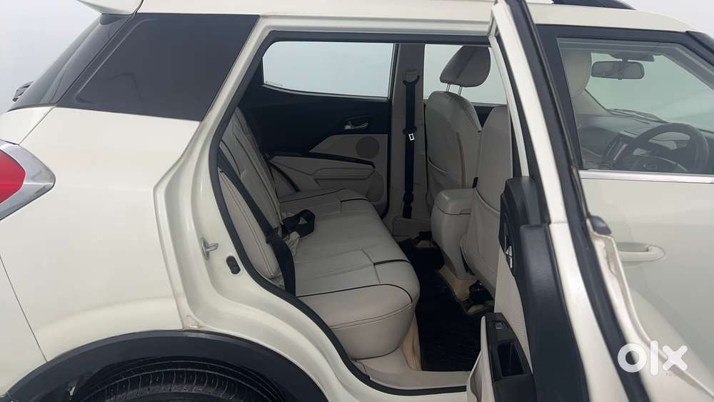 Mahindra Xuv300 W8 Amt Optional Diesel, 2021, Petrol