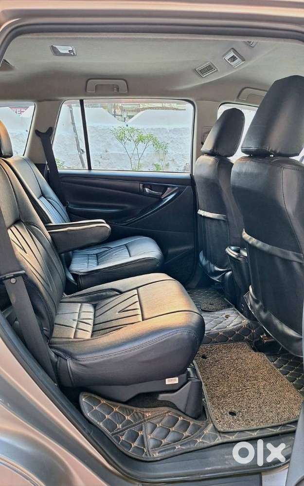 Toyota Innova Crysta