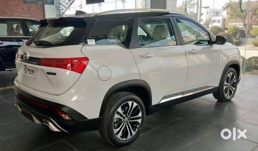 Mg Hector 2022 Petrol 25000 Km Driven