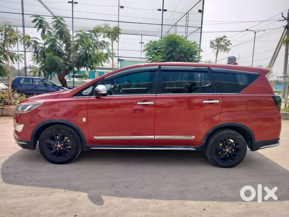 Toyota Innova Crysta Touring Sport 2.4 Mt, 2017, Diesel