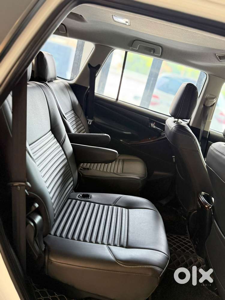 Toyota Innova Crysta 2.4 G Mt, 2016, Diesel