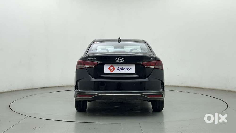 Hyundai Verna 1.5 Mpi Mt Sx (o), 2022, Petrol