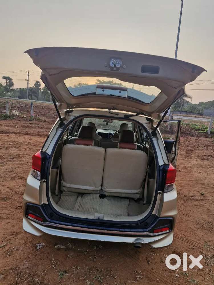Honda Mobilio 2015 Diesel Well Maintained