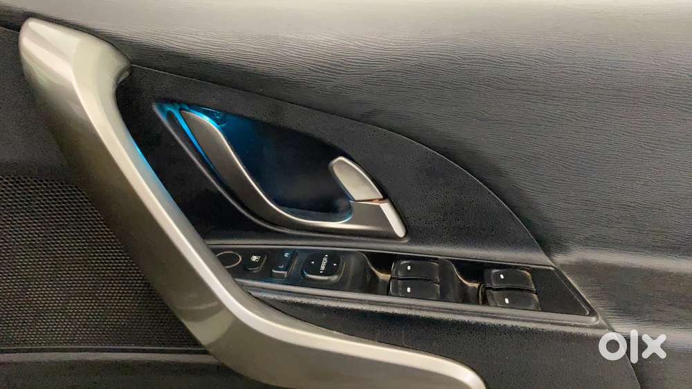 Mahindra Xuv500 W7, 2021, Diesel