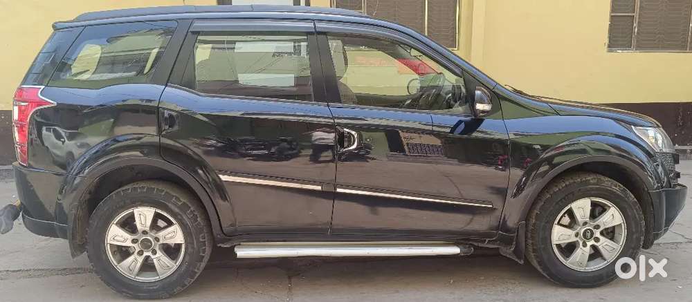 Mahindra Xuv500 W6 2014 Diesel  1.59l Km  3rd Owner