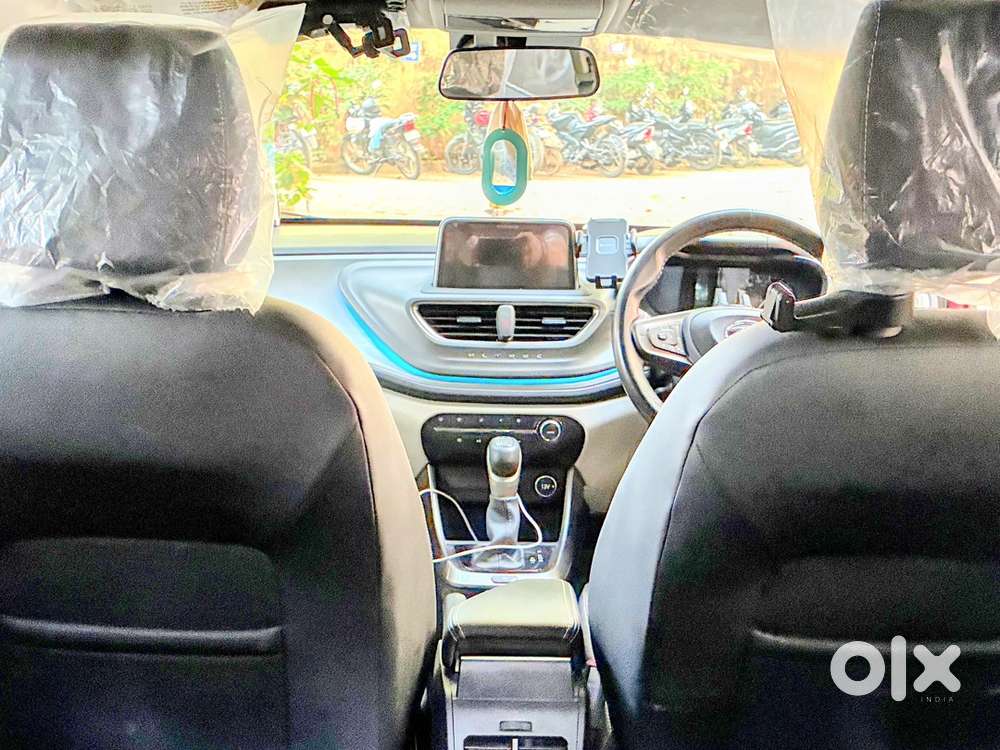 Tata Altroz Petrol 2023