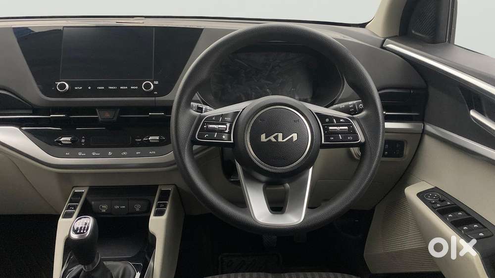 Kia Carens 1.5 Prestige Plus 7 Str Imt, 2023, Petrol