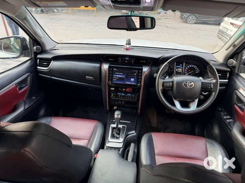 Toyota Fortuner Legender 4x2 At 2.8, 2024, Diesel
