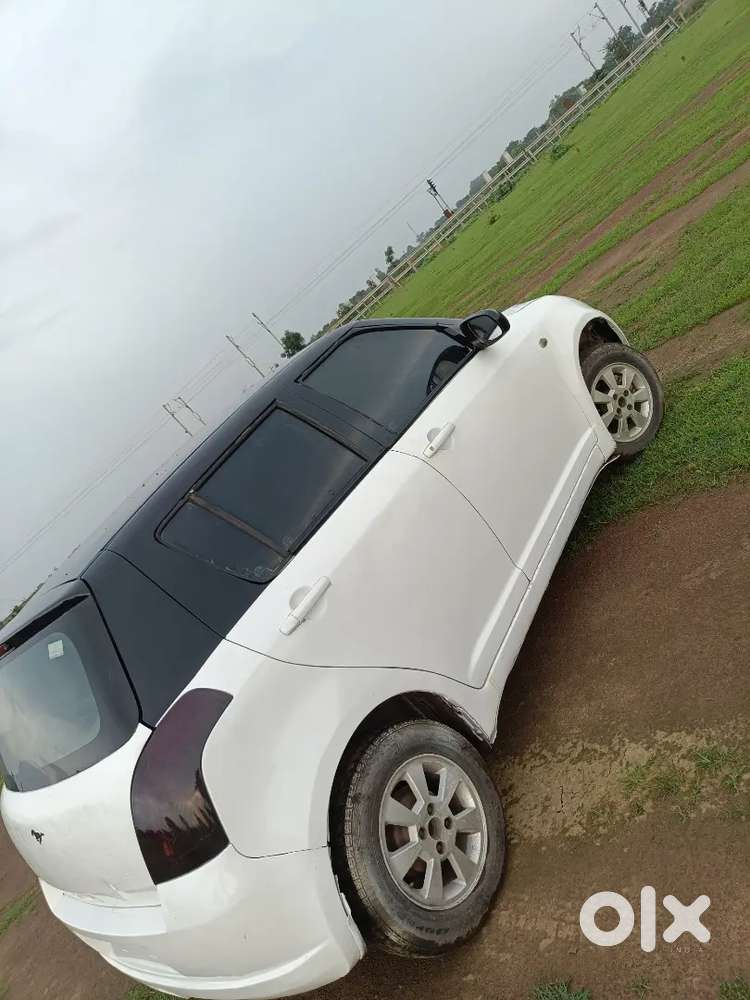 Maruti Suzuki Swift 2005 Petrol
