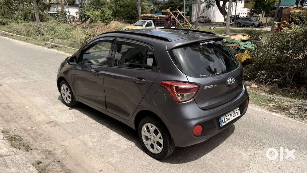 Hyundai Grand I10 Sportz, 2016, Petrol