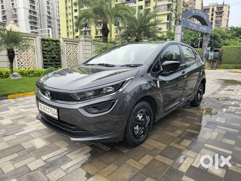Tata Altroz Xe 2020