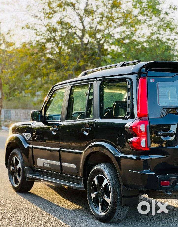 Mahindra Scorpio Classic 2.2 S 11 Mt 7 Str, 2024, Diesel