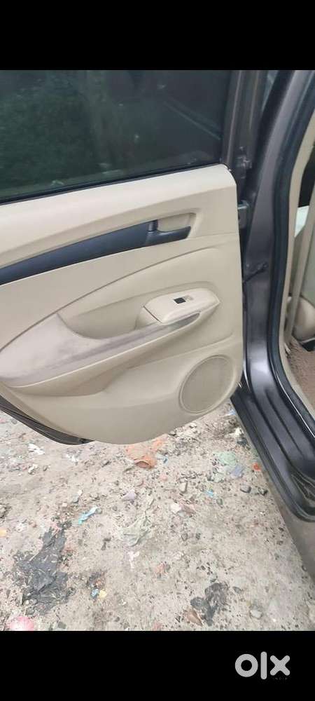 Honda Hybrid Car 2013