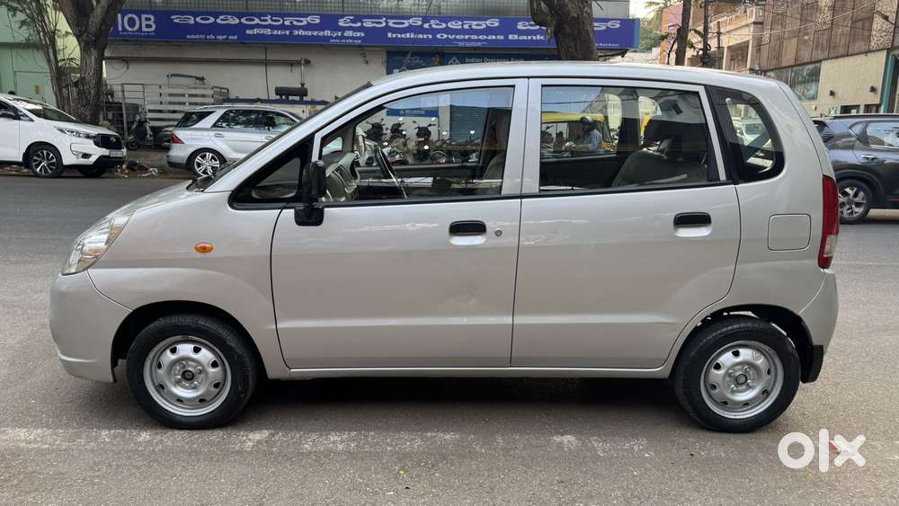 Maruti Suzuki Zen Estilo Lxi Bs Iv, 2011, Petrol