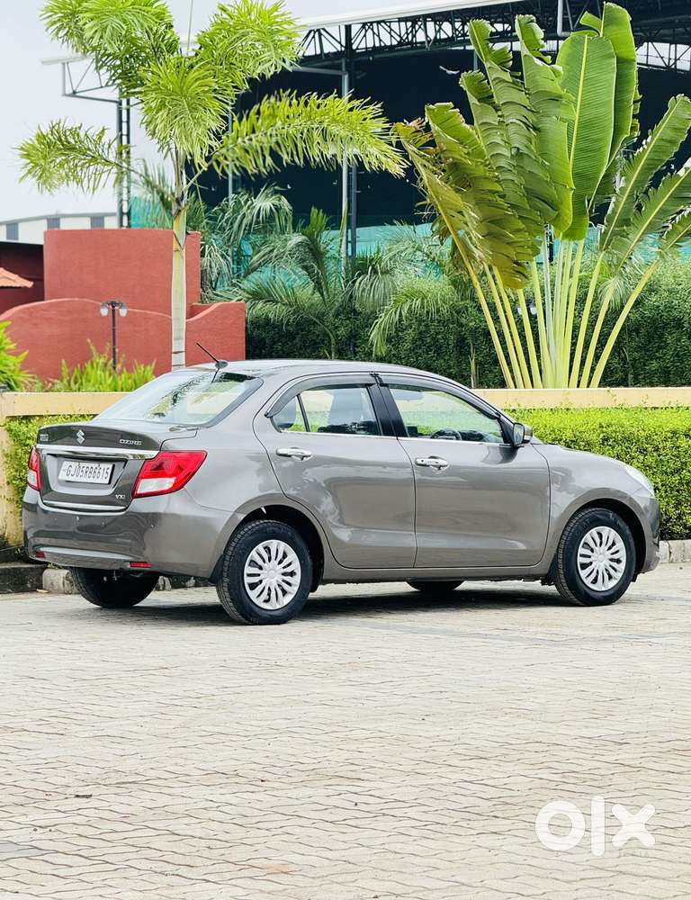 Maruti Suzuki Swift Dzire Amt Vxi, 2017, Petrol